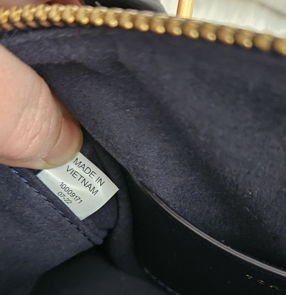 TORY BURCH . PETITE T MONOGRAM BARREL BAG - Picture 9 of 10